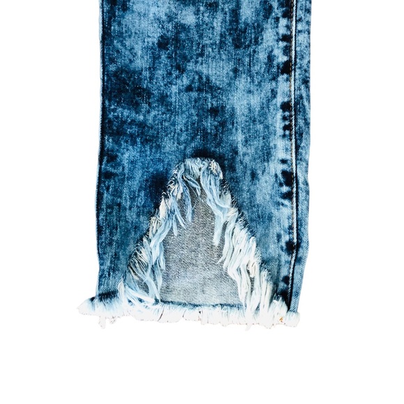 $10 SALE! V.I.P. JEANS Stonewashed Acid Washed Trashed Shark Bite Blue Jeans - Picture 10 of 15